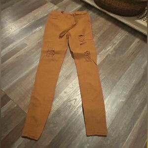 T&Y Brown Jeggings with Distressed Detailing M runs small 129